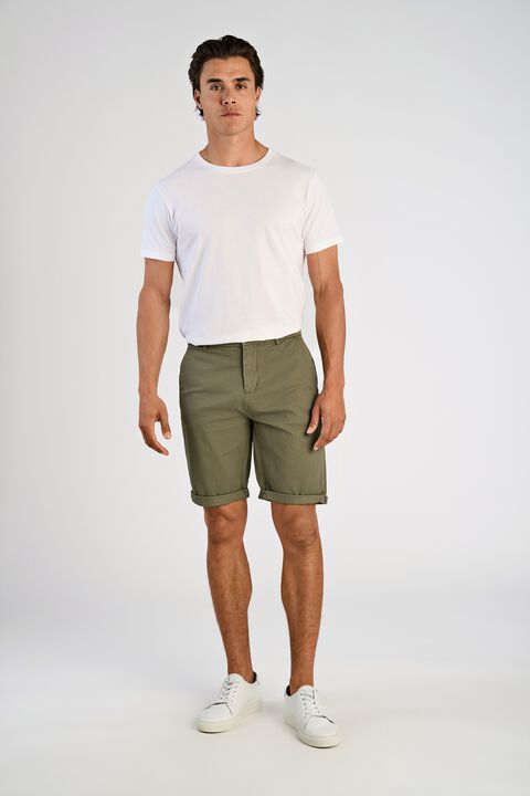 Superflex chino shorts