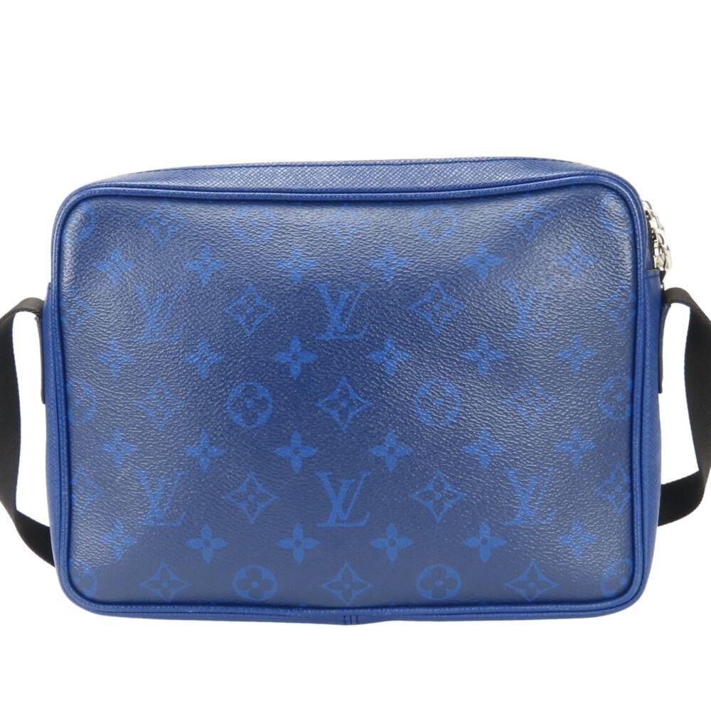 Louis Vuitton Shoulder Bags