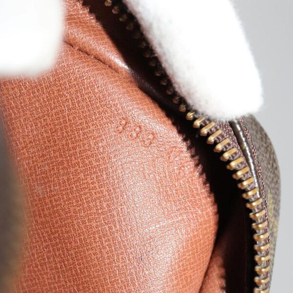 Louis Vuitton Porte Documents Voyage