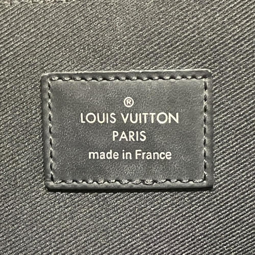 Louis Vuitton Clutch