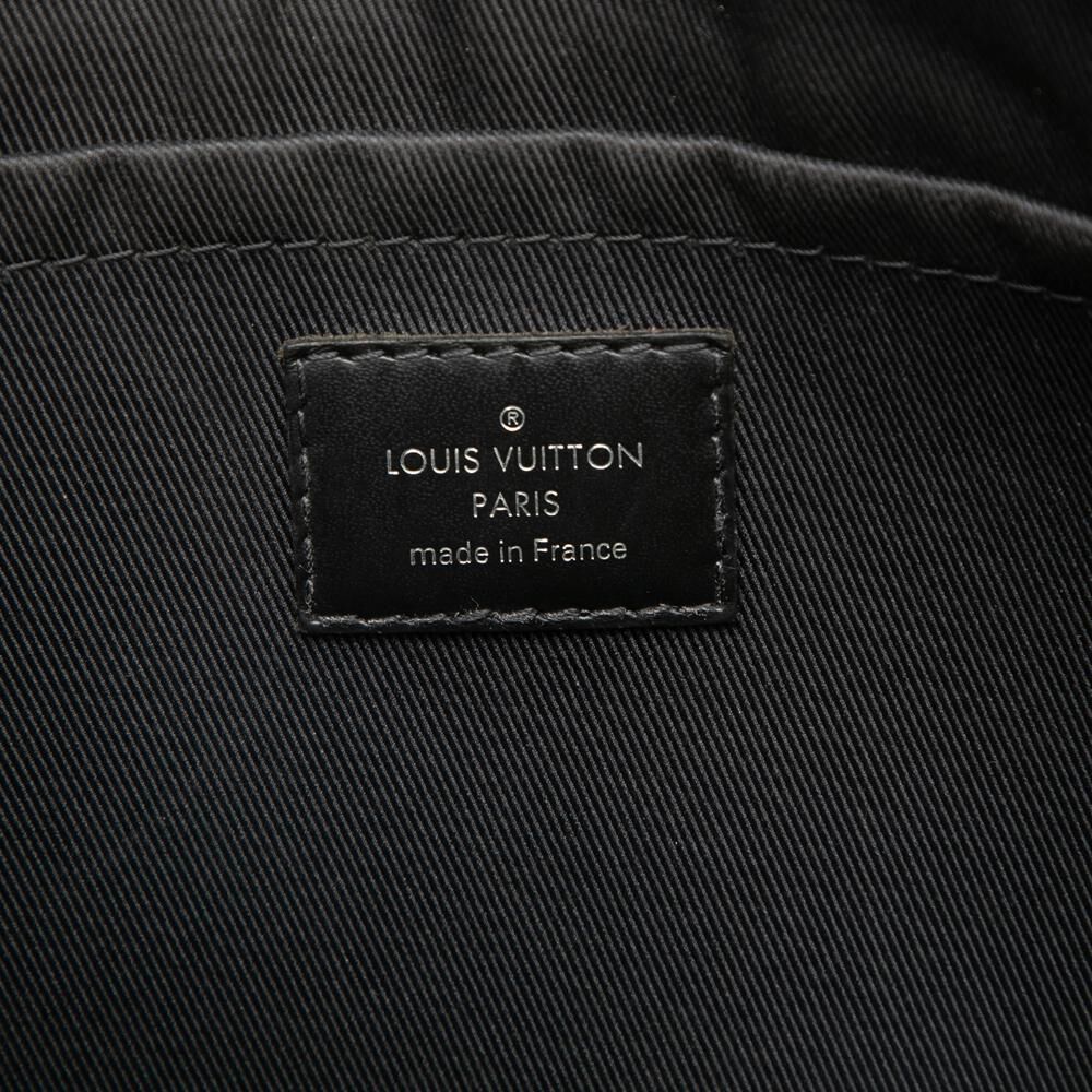 Louis Vuitton Clutch