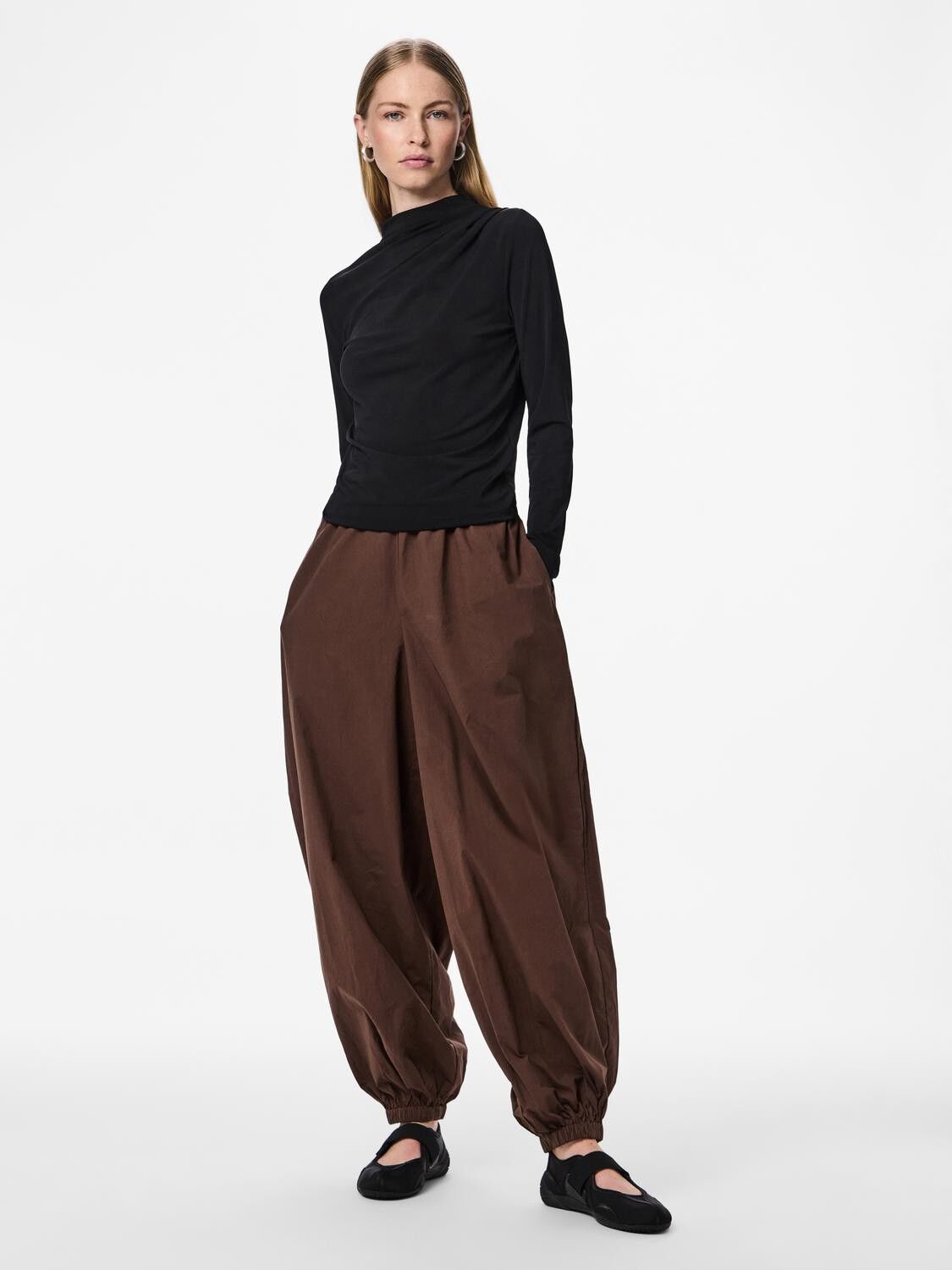 PCBELLA MW BALLOON WVN PANTS D2D