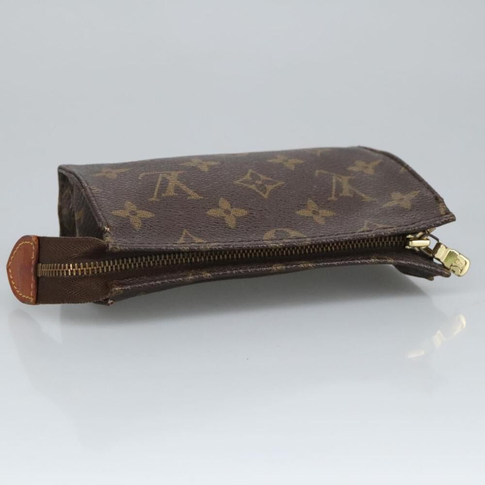 Louis Vuitton Poche Toilette