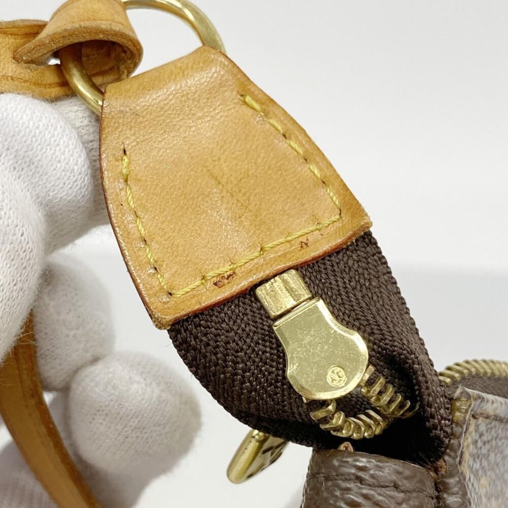 Louis Vuitton Pochette Accessoires
