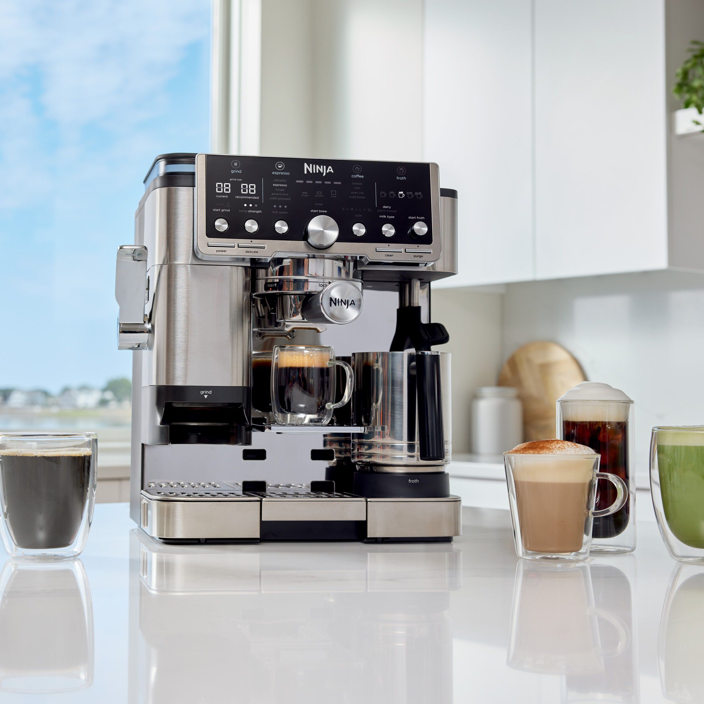 NINJA LUXE CAF&Eacute; PRO SERIES 3-I-1 ESPRESSOMASKINE