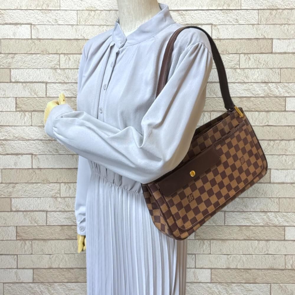 Louis Vuitton Shoulder Bags