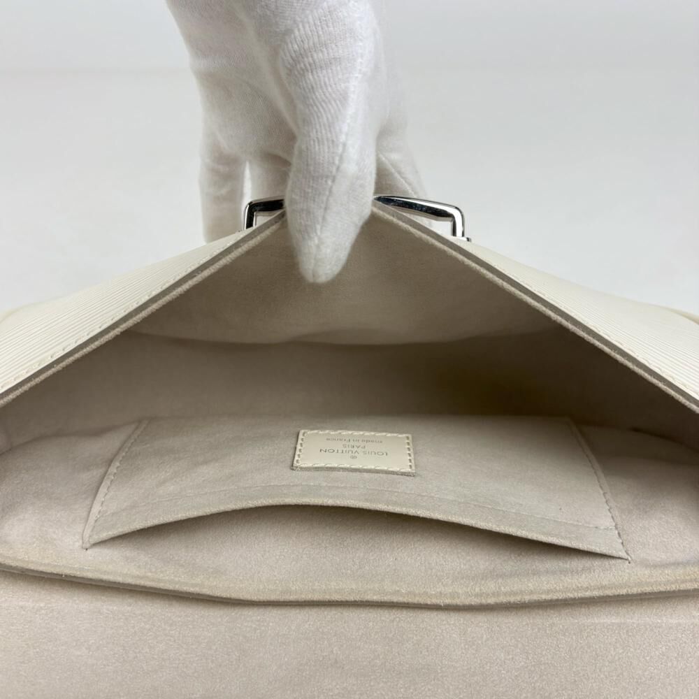 Louis Vuitton Montaigne
