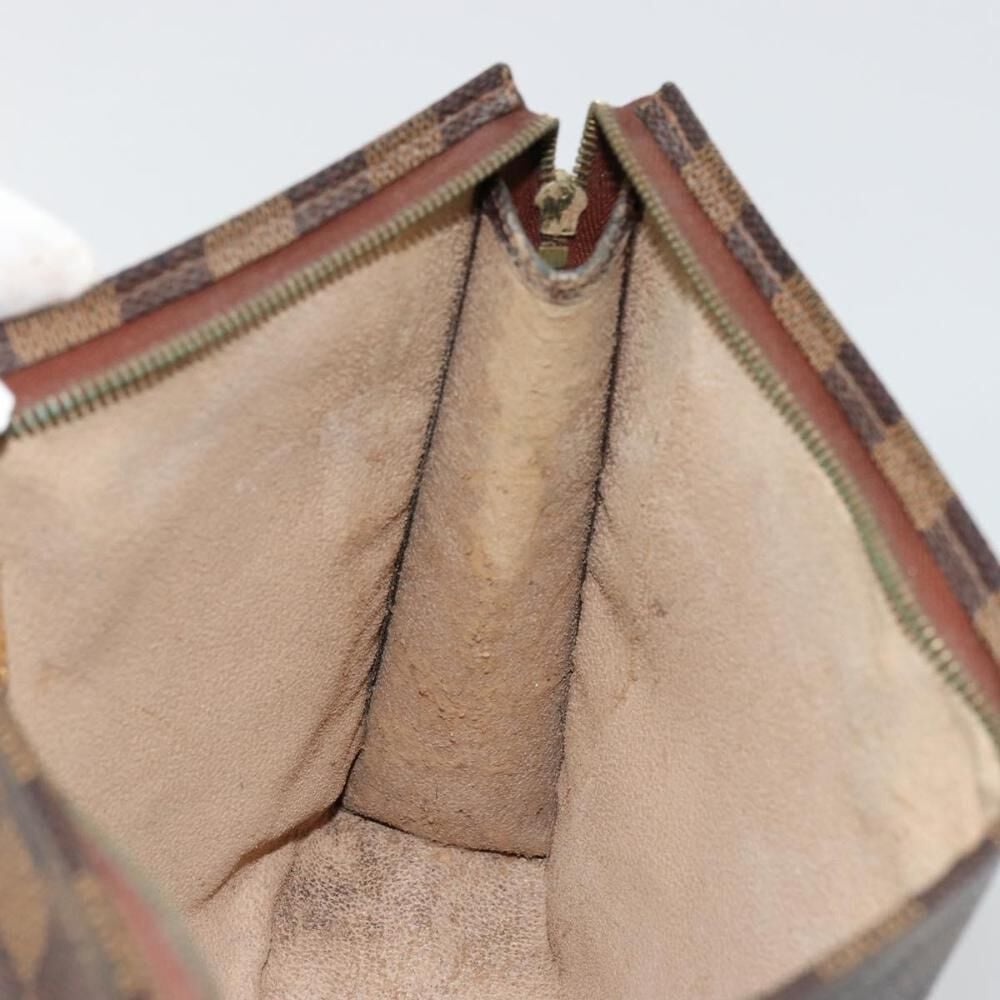 Louis Vuitton Poche Toilette