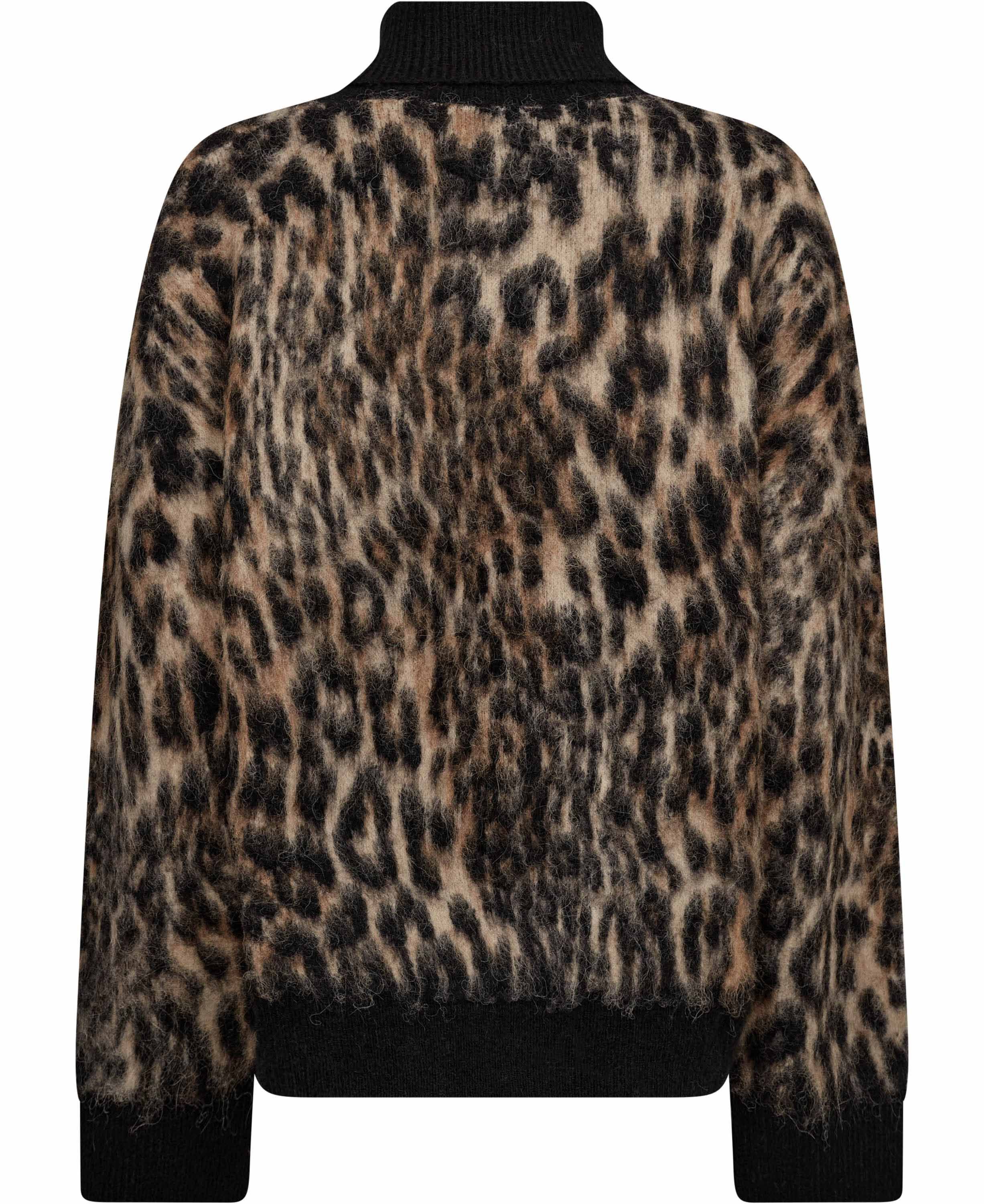 Soft Wool Leo Oversized Turtleneck