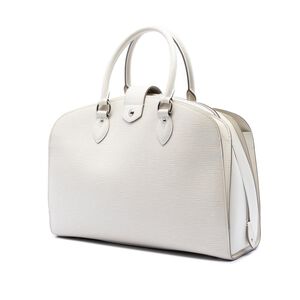Louis Vuitton Pont Neuf