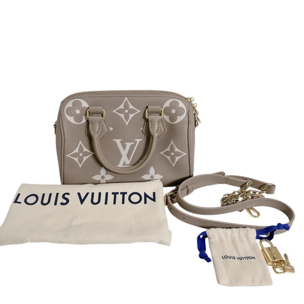 Louis Vuitton Speedy