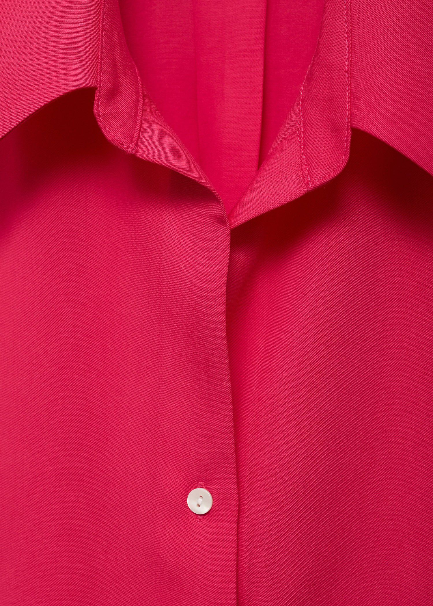 Lyocell sleeveless shirt