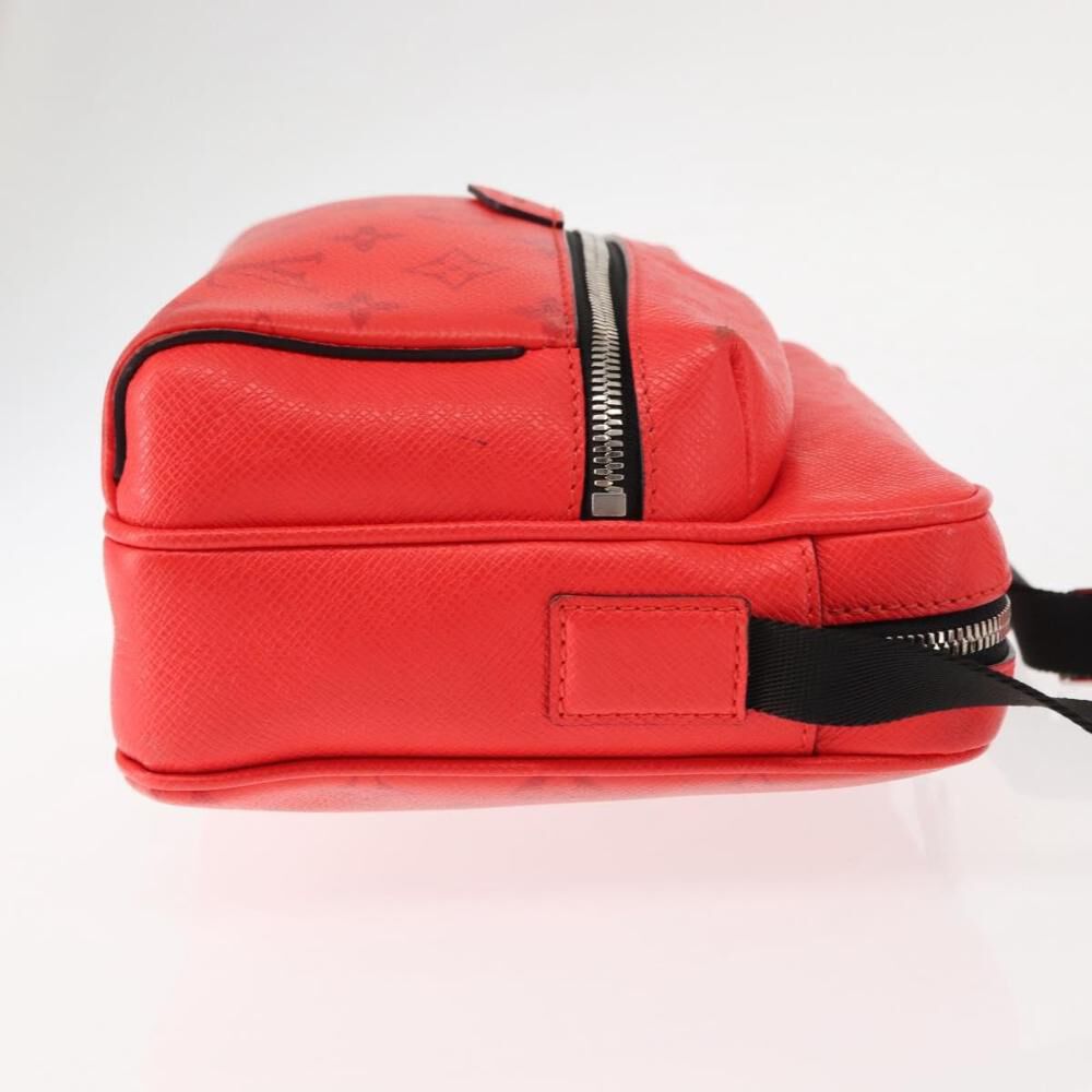 Louis Vuitton Messenger