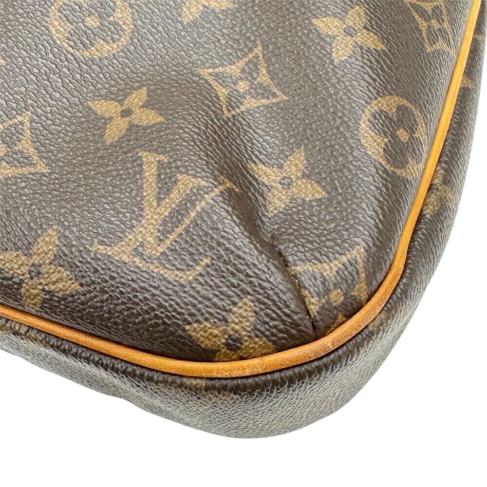 Louis Vuitton Shoulder Bags
