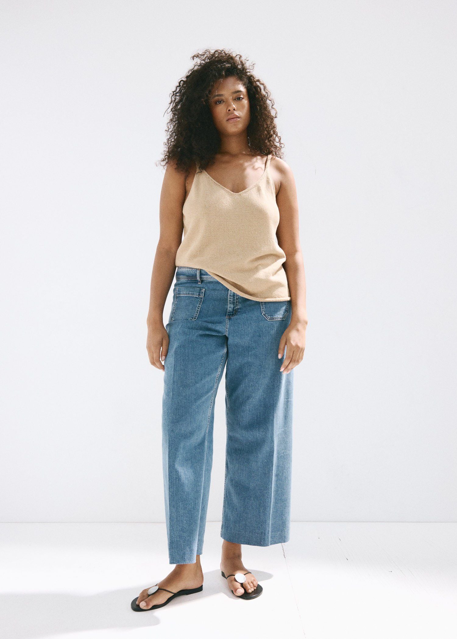 High-waisted wideleg jeans