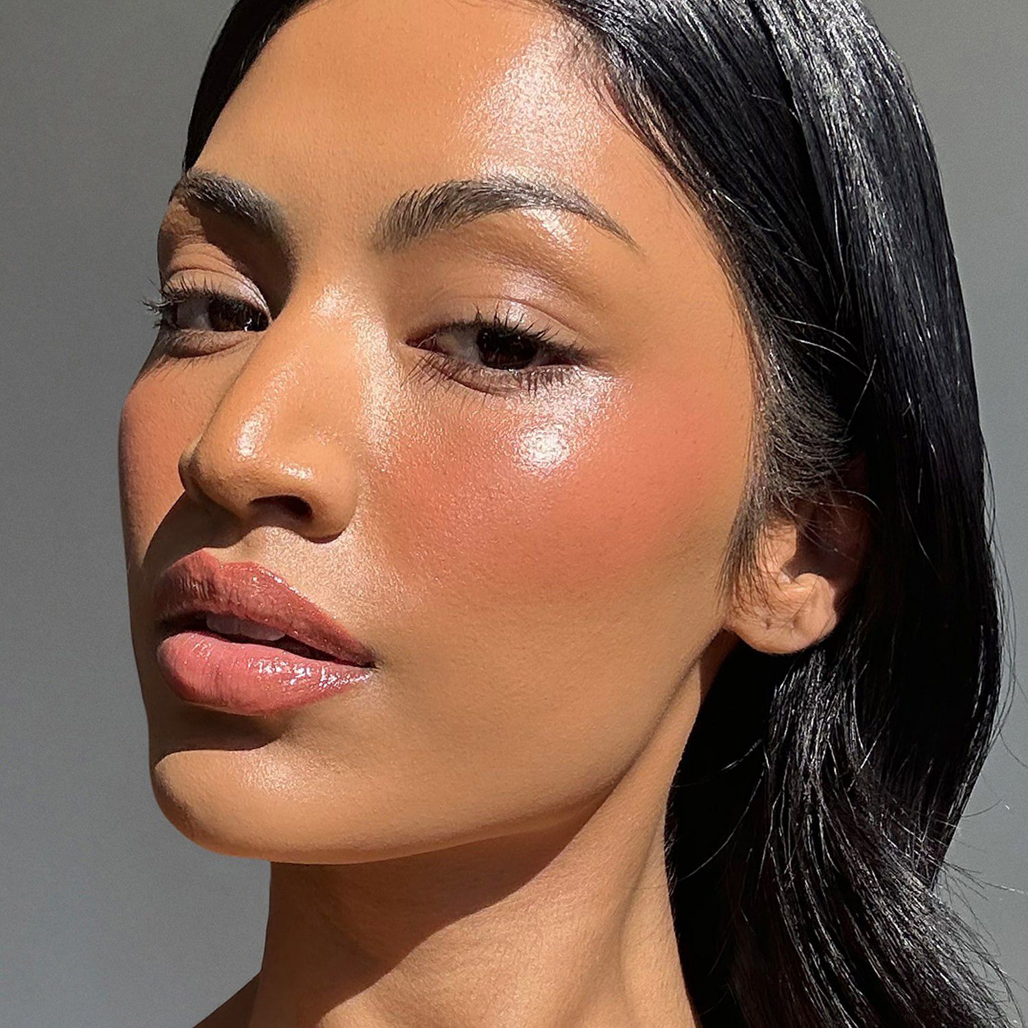Gloss Highlighter - Flytande highlighter som inte klibbar