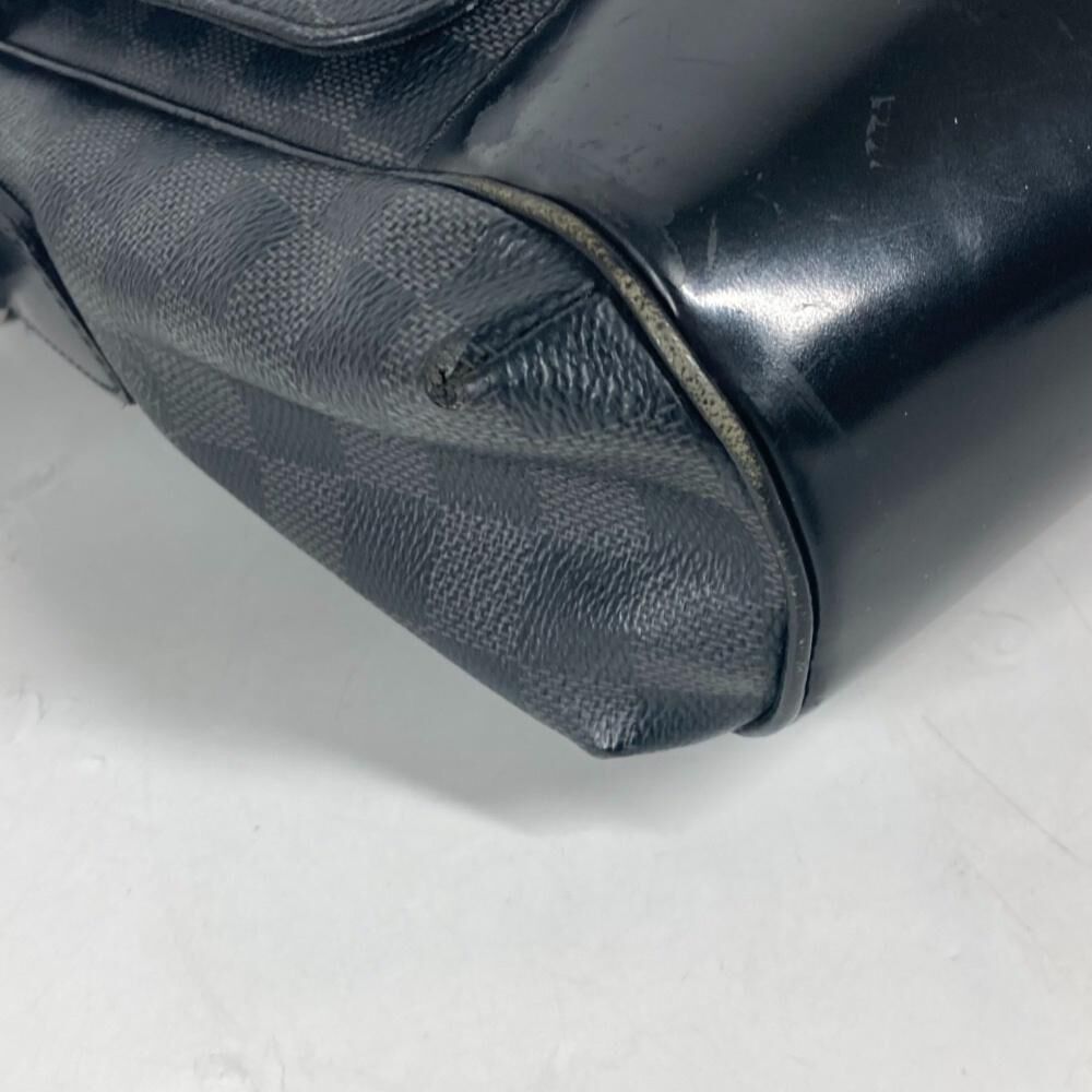 Louis Vuitton Messenger