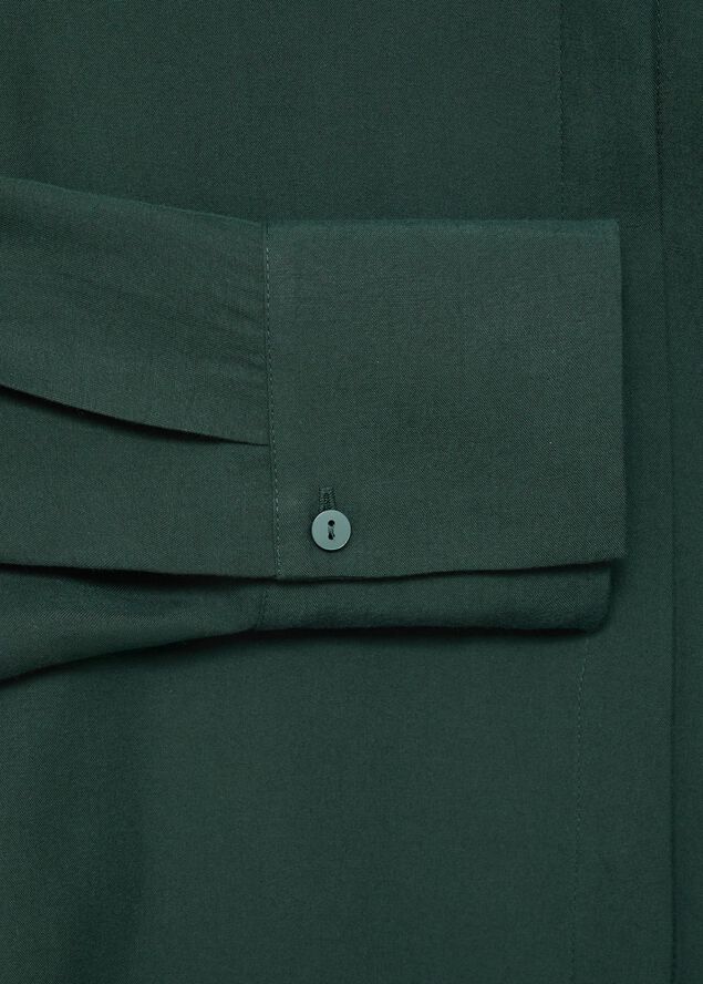 Lyocell shirt with hidden buttons