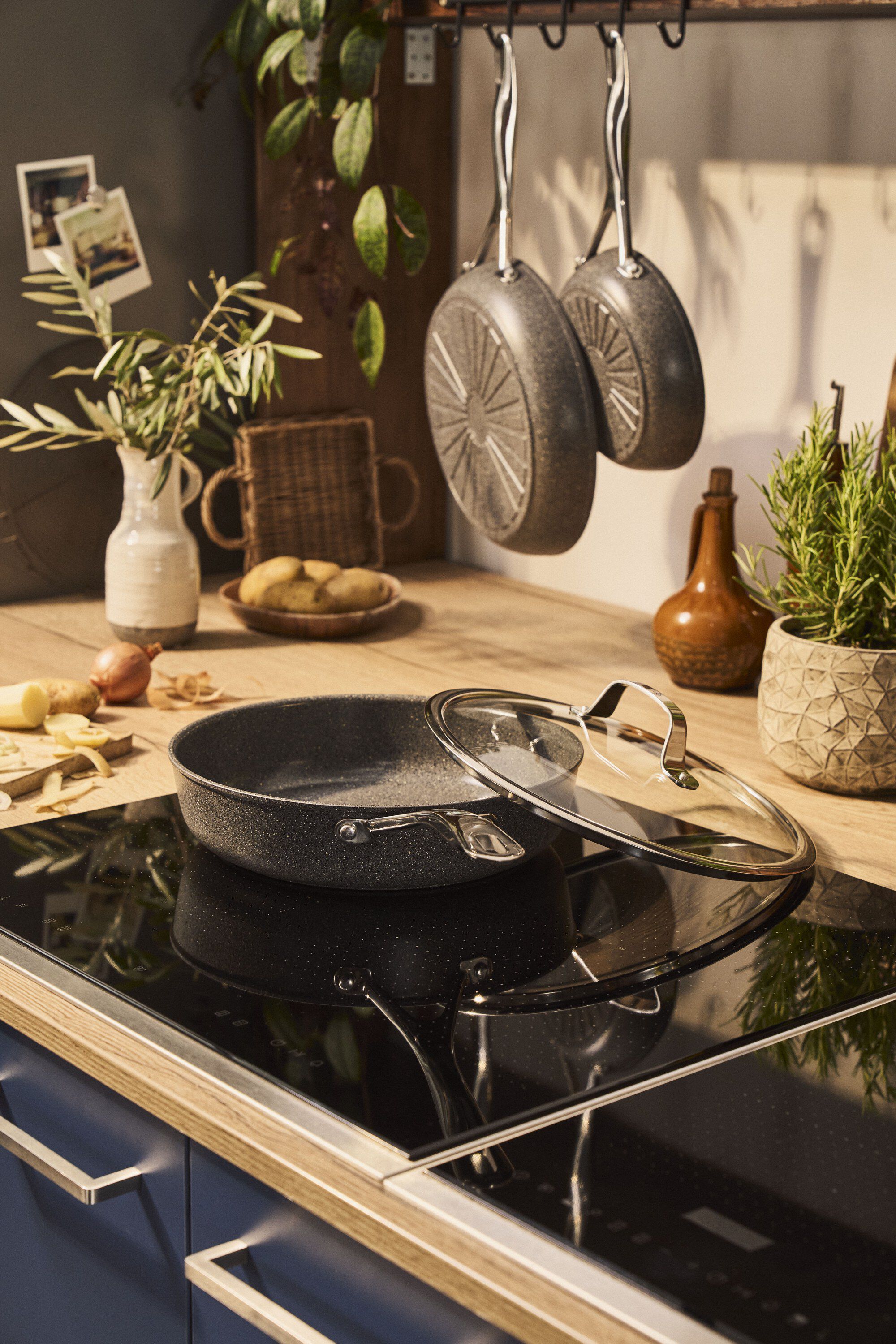 Salina Ceramic Trakt&ouml;rpanna med lock, 28 cm, Aluminum, Titanf&ouml;rst&auml;rkt