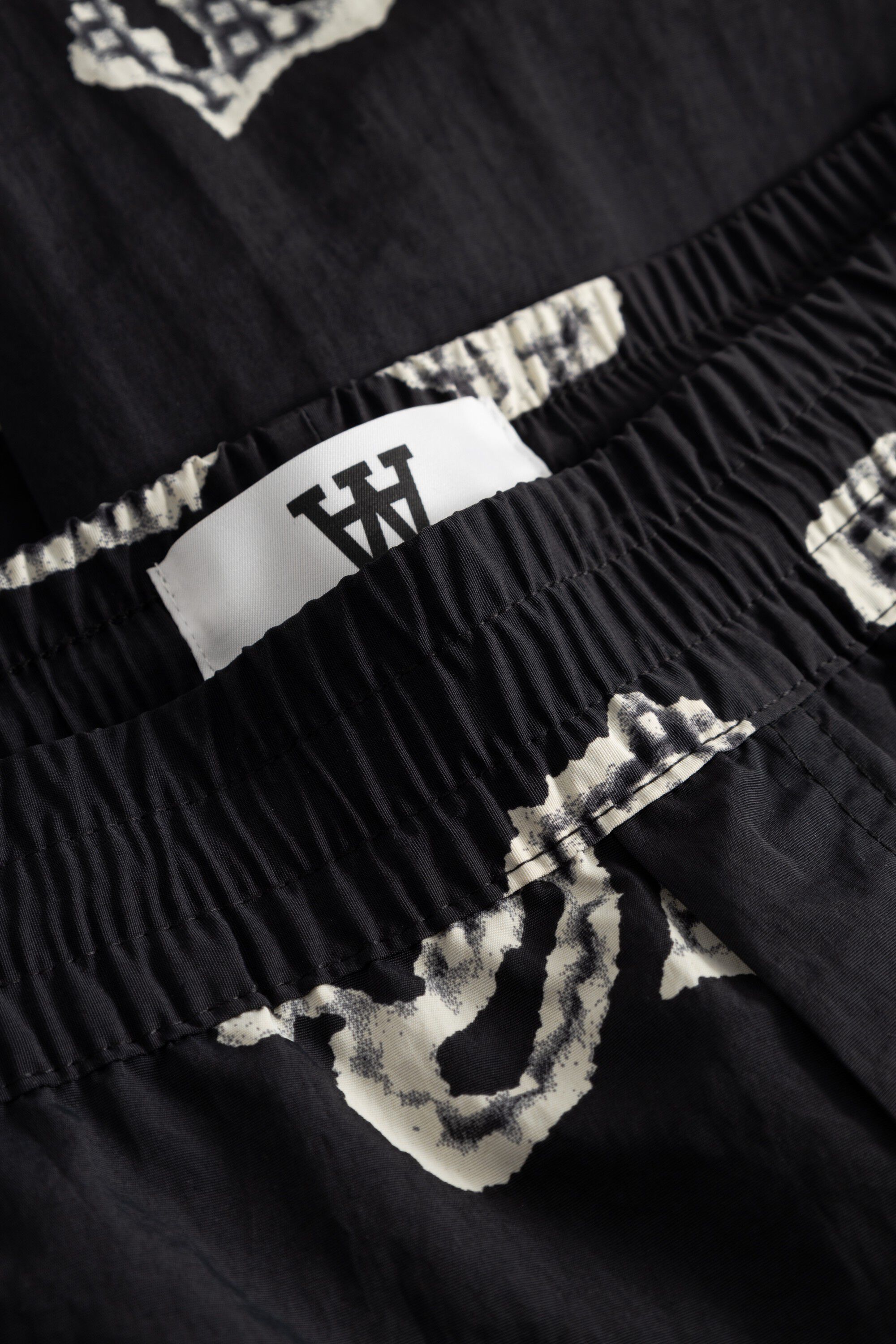 WWDub swim trunks AOP 25347