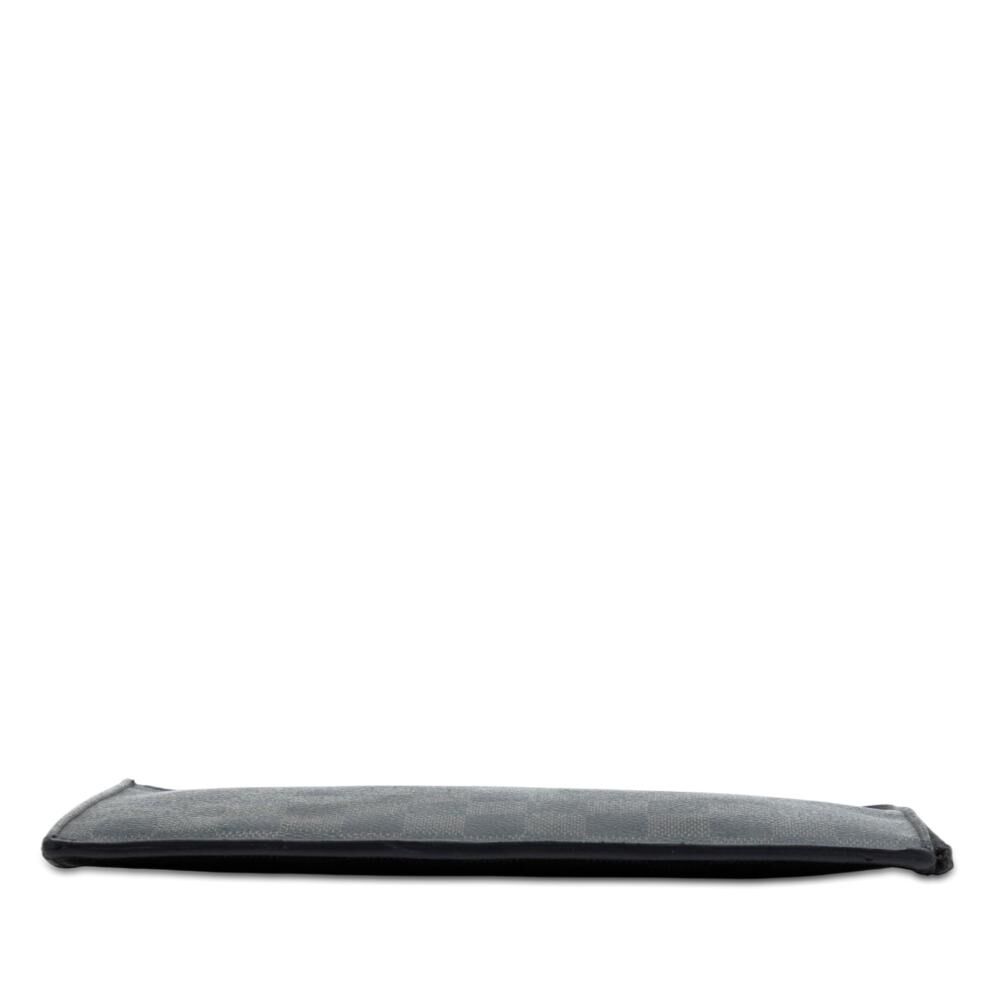 Louis Vuitton Clutch