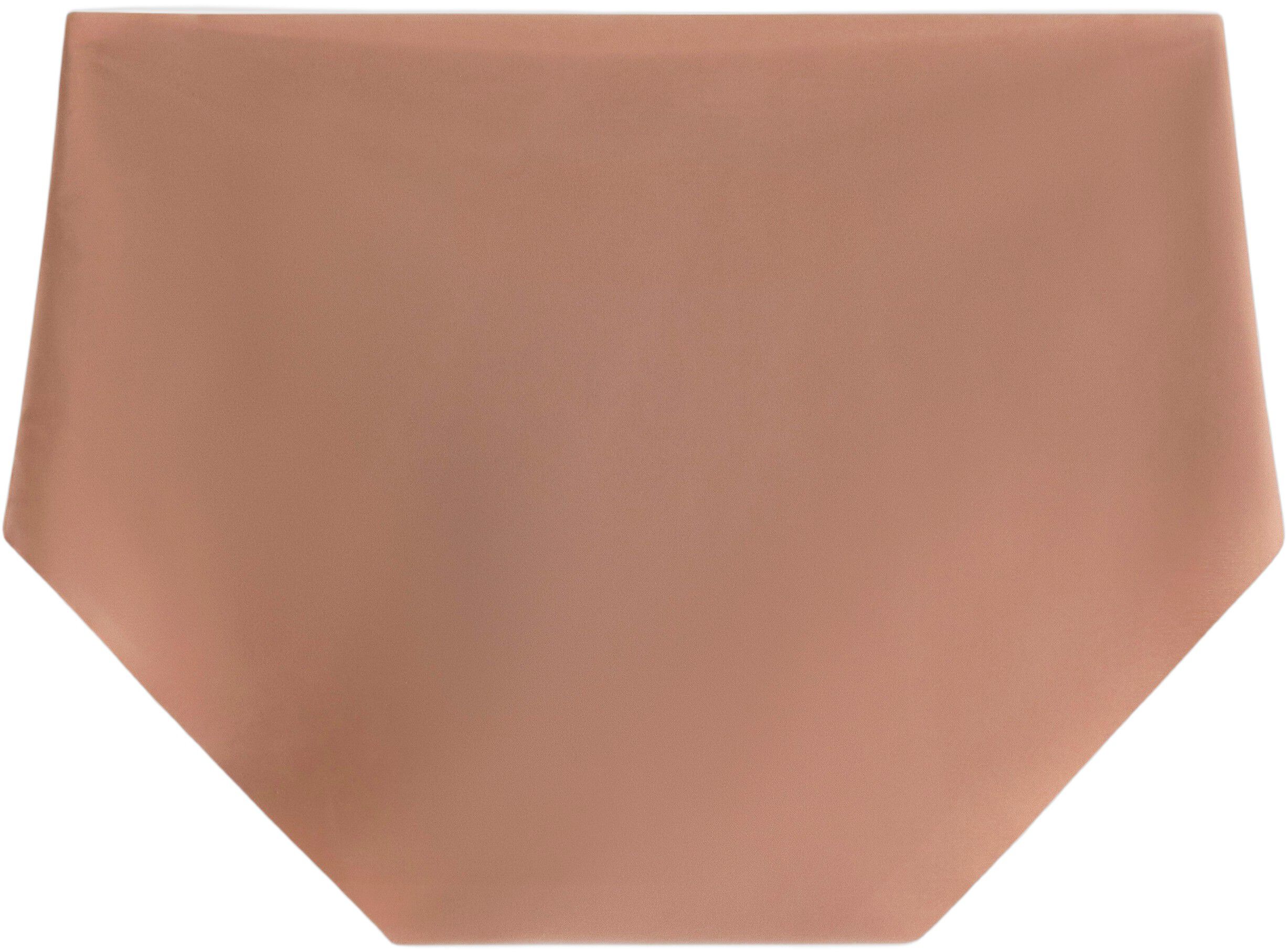 Bl&oslash;de, usynlige trusser i klassisk