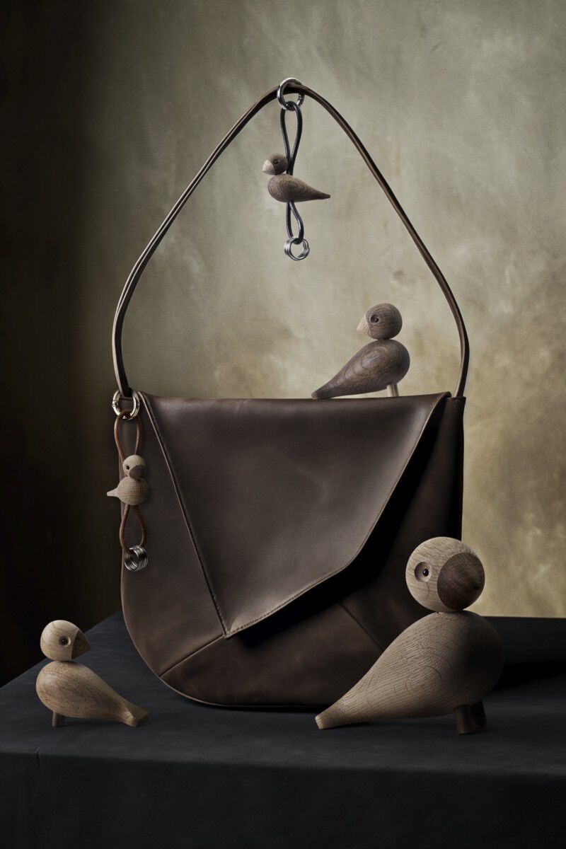 Fugl guld n&oslash;glering med naturl&aelig;der eg