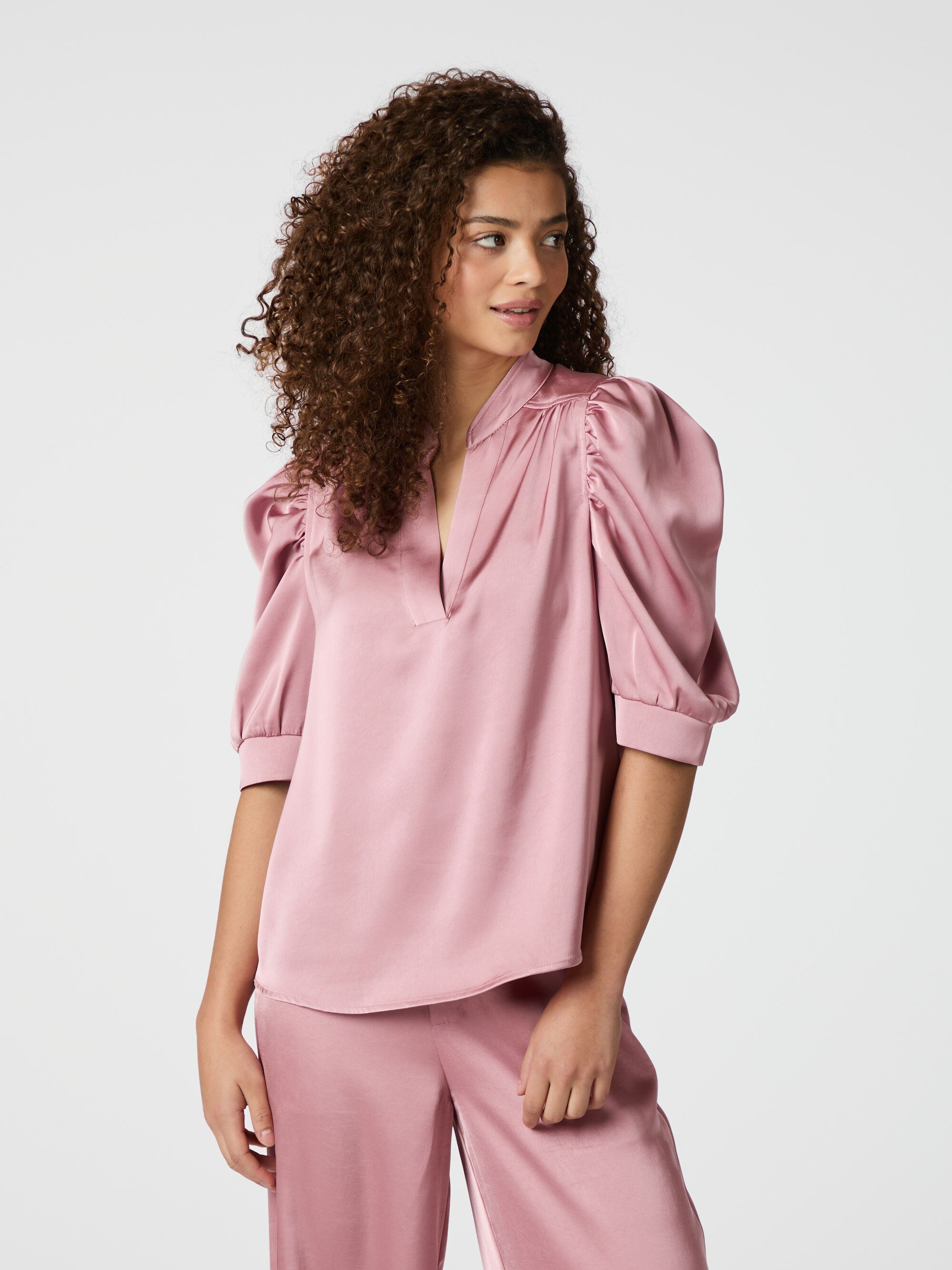 Roella Heavy Sateen Blouse