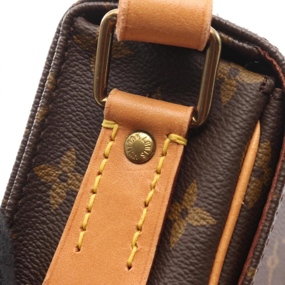 Louis Vuitton Shoulder Bags