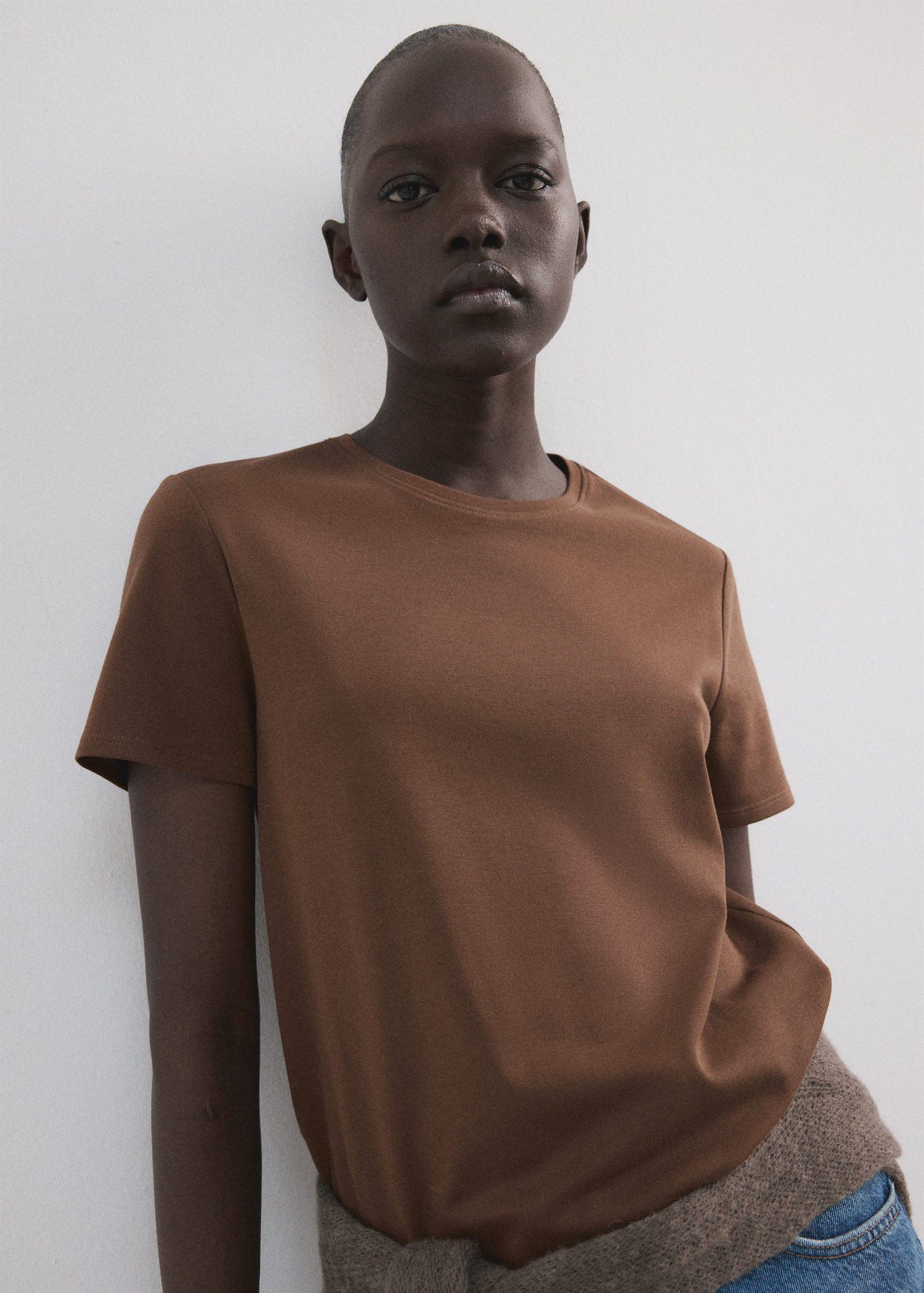 Short-sleeved cotton t-shirt