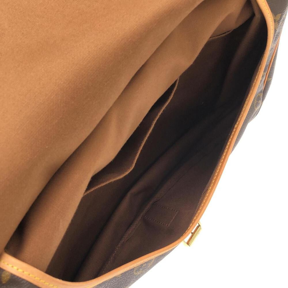 Louis Vuitton Saumur