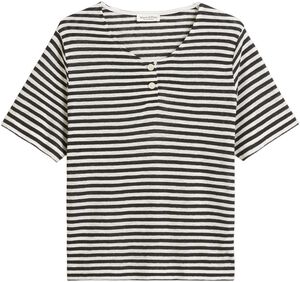 T-shirt, short sleeve, button plack
