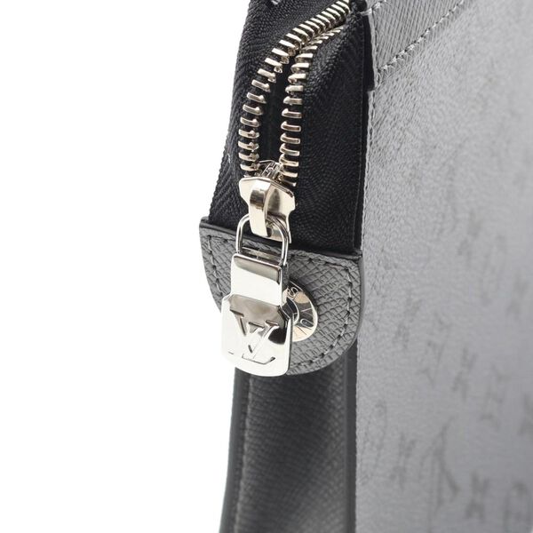 Louis Vuitton Pochette Homme