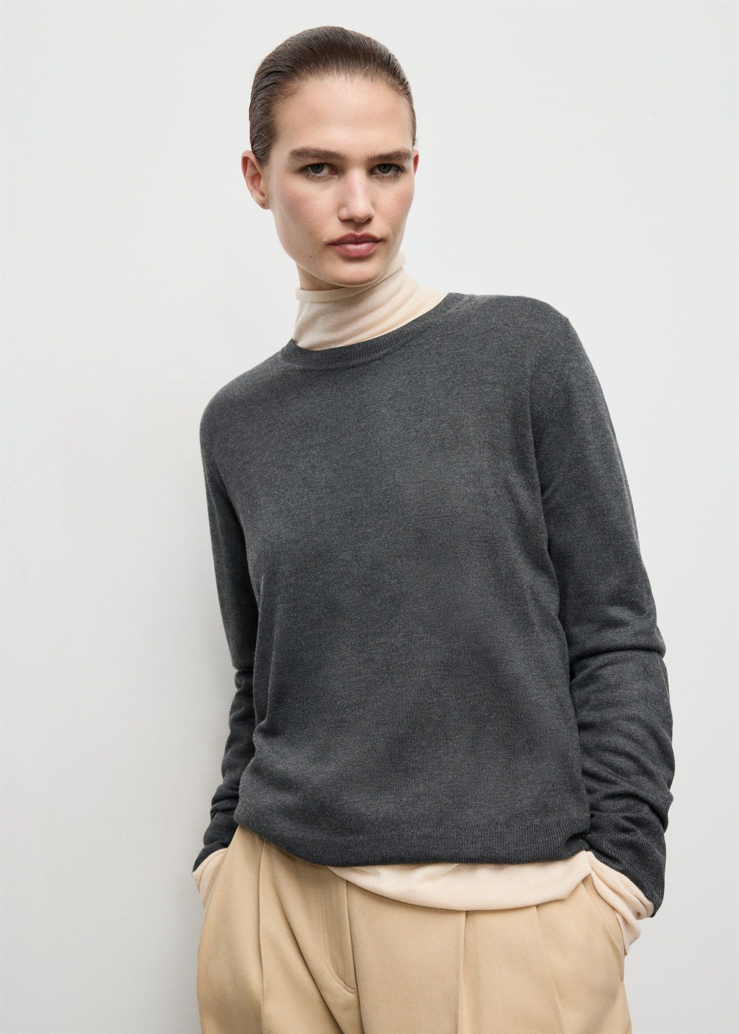 Fine-knit crew-neck sweater