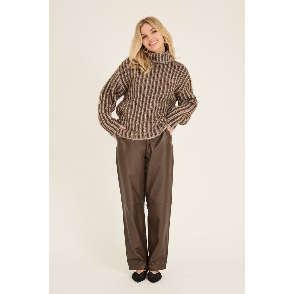 Orkido knit pullover