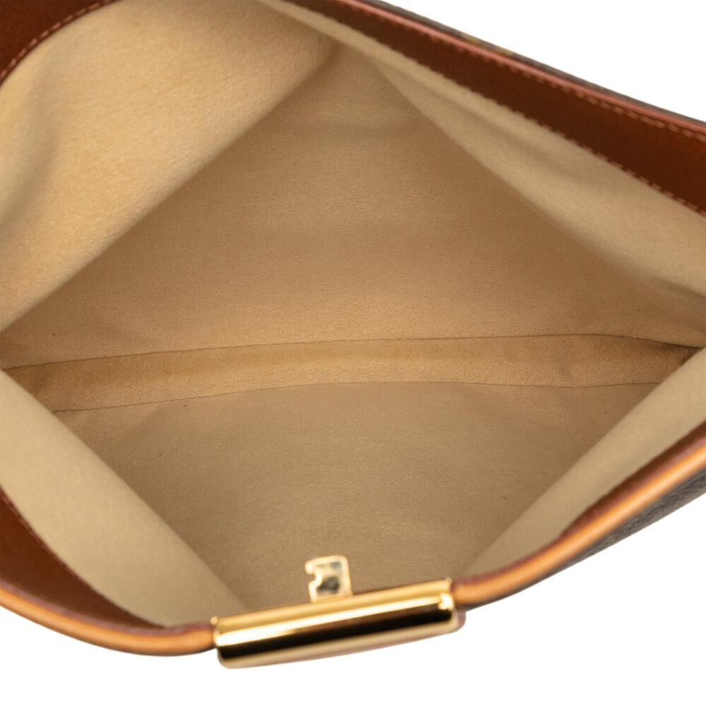 Louis Vuitton Clutch