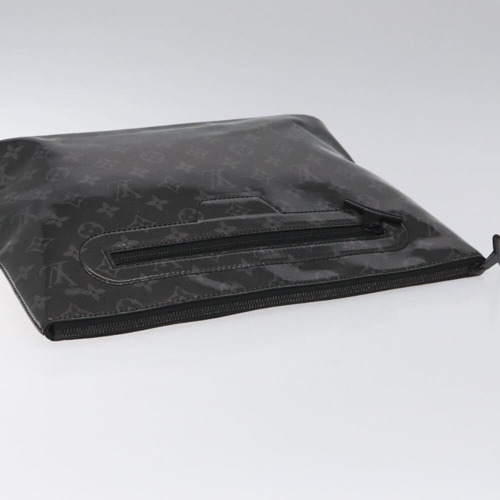 Louis Vuitton Clutch