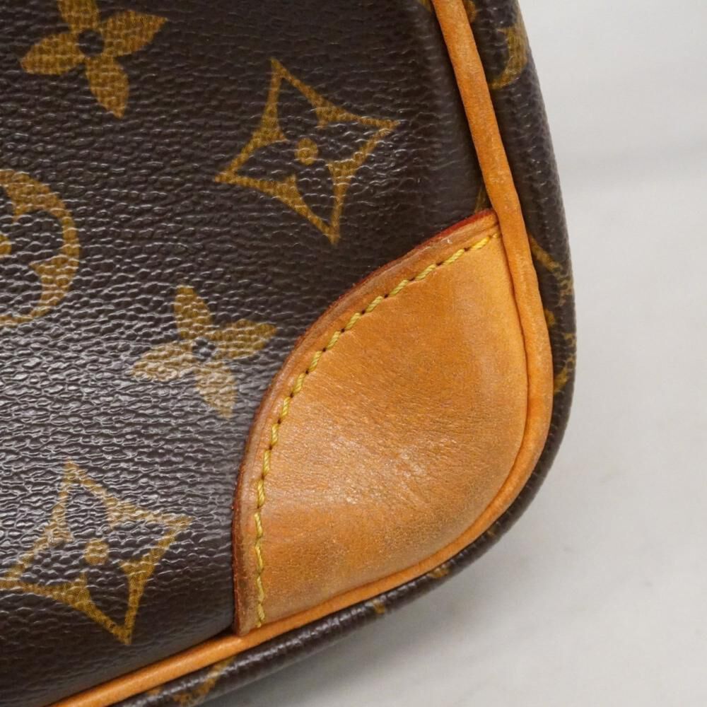 Louis Vuitton Shoulder Bags