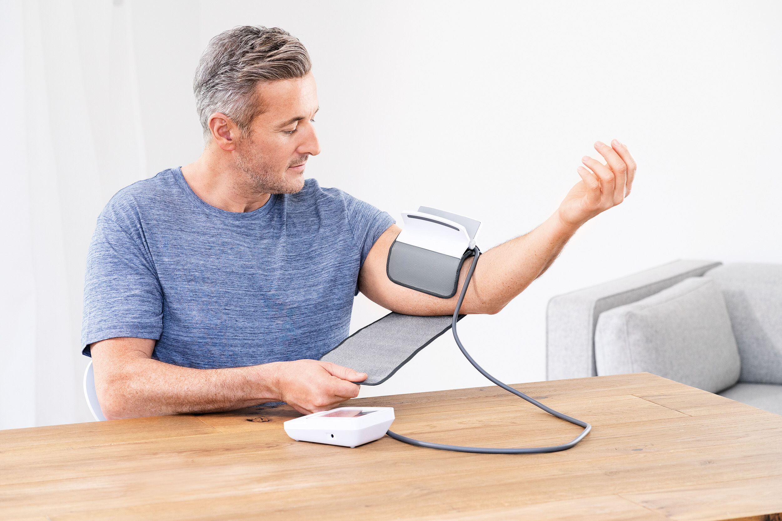 Blodtrycksm&auml;tar easyClip till &ouml;verarmen BM 51