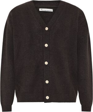 Souffl&eacute; yarn cardigan