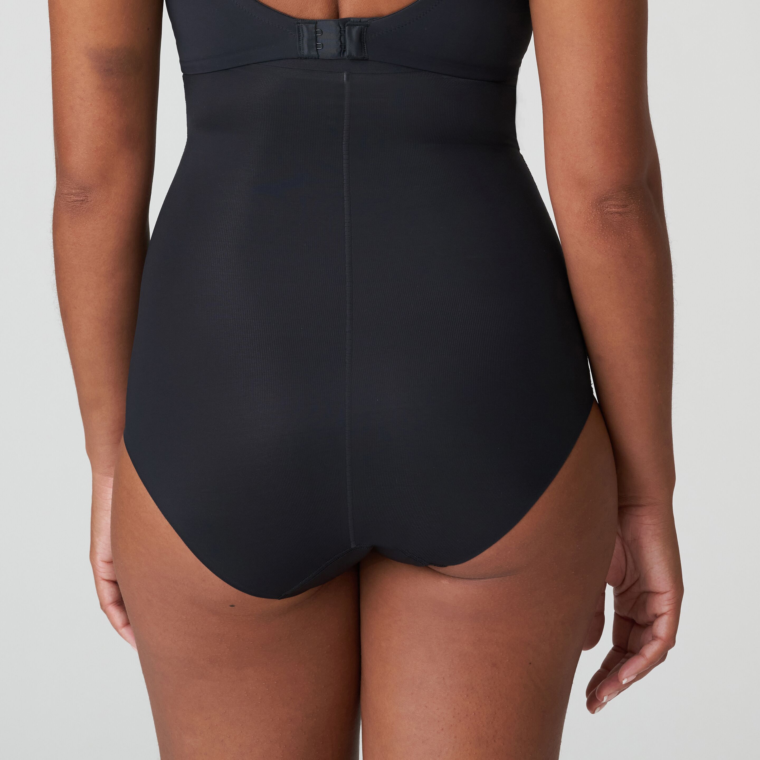 Figuras smoothing high briefs