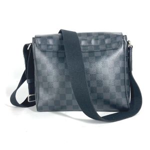 Louis Vuitton District