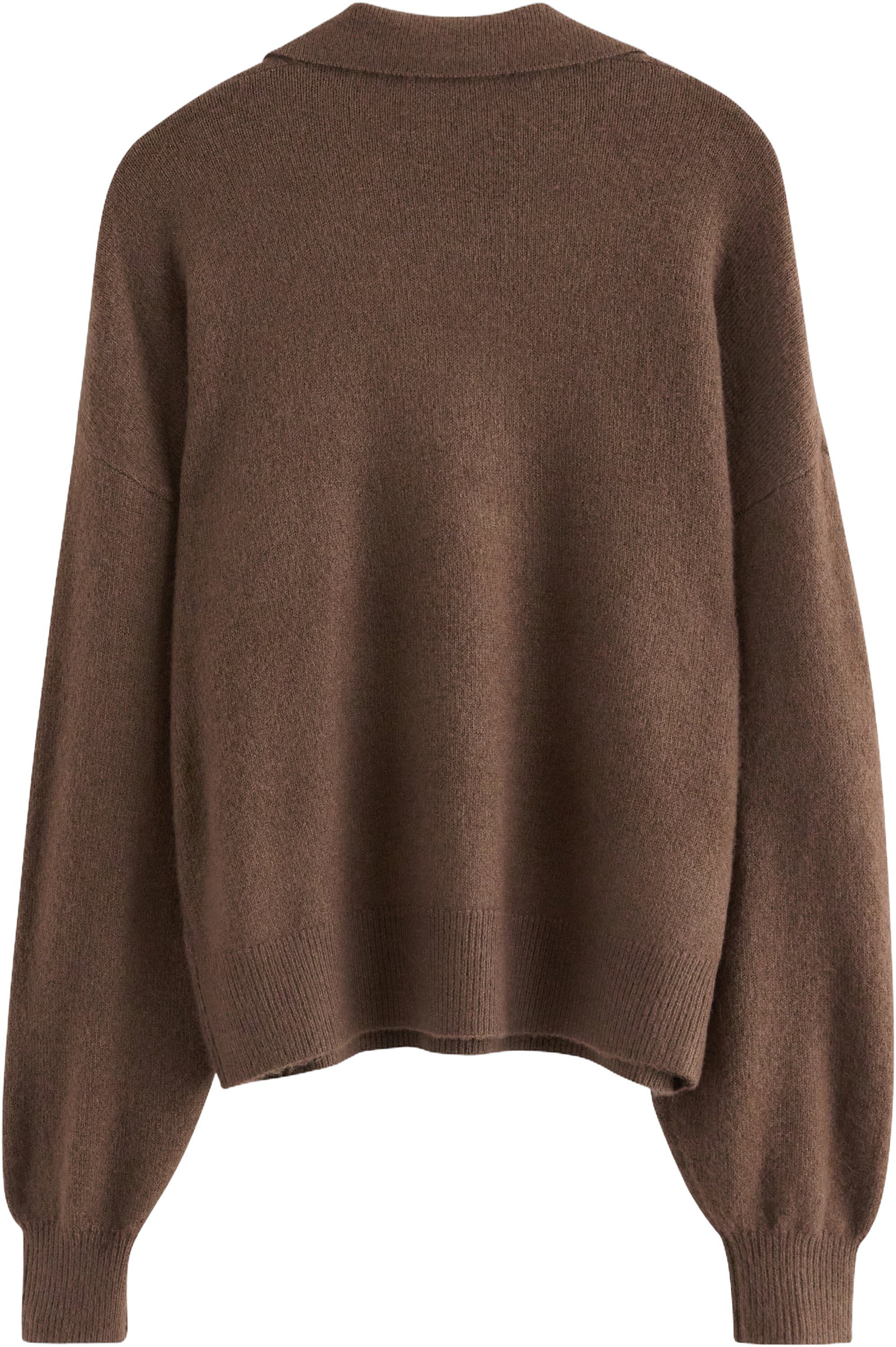 Stickad tr&ouml;ja i mjukt material med