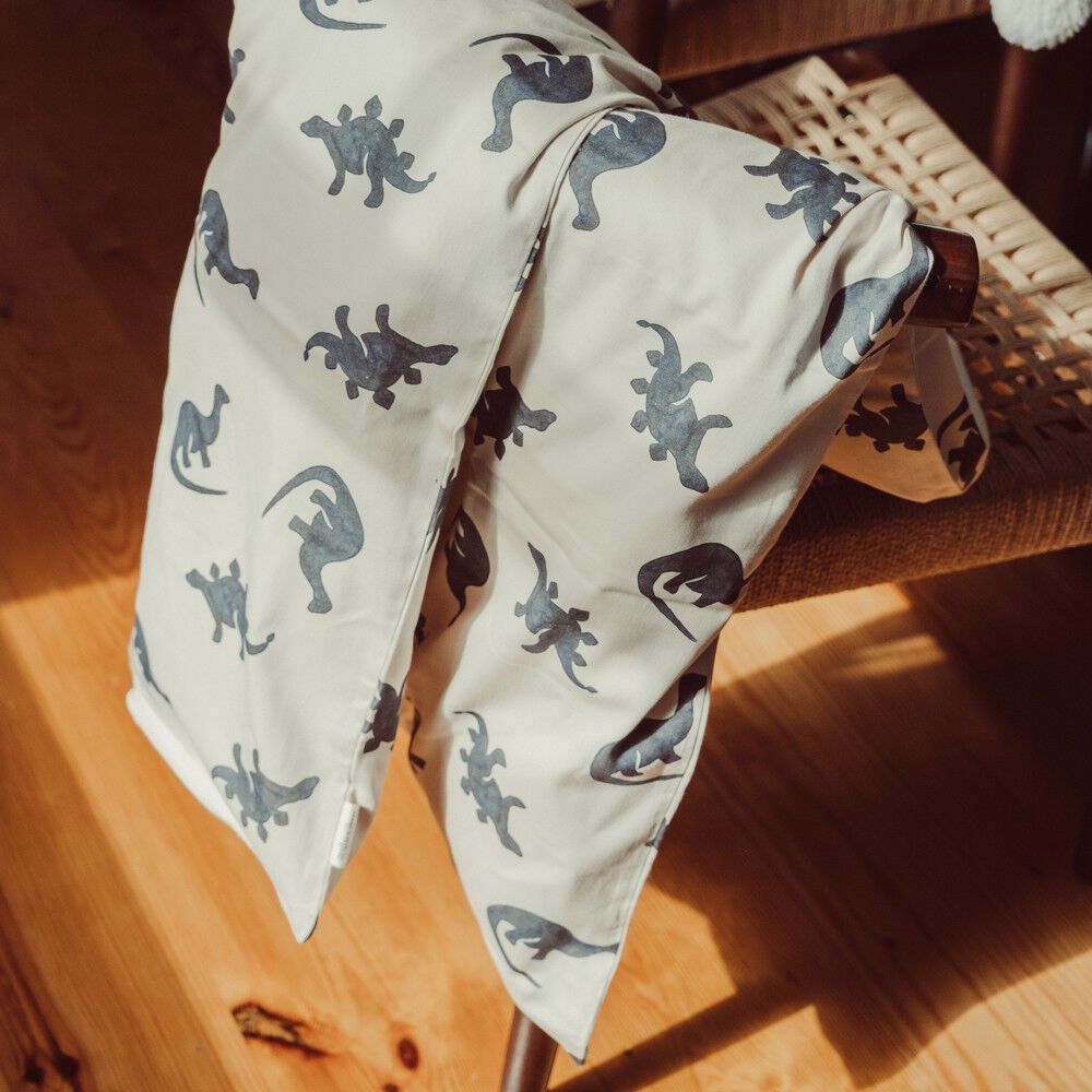 Levi senget&oslash;j