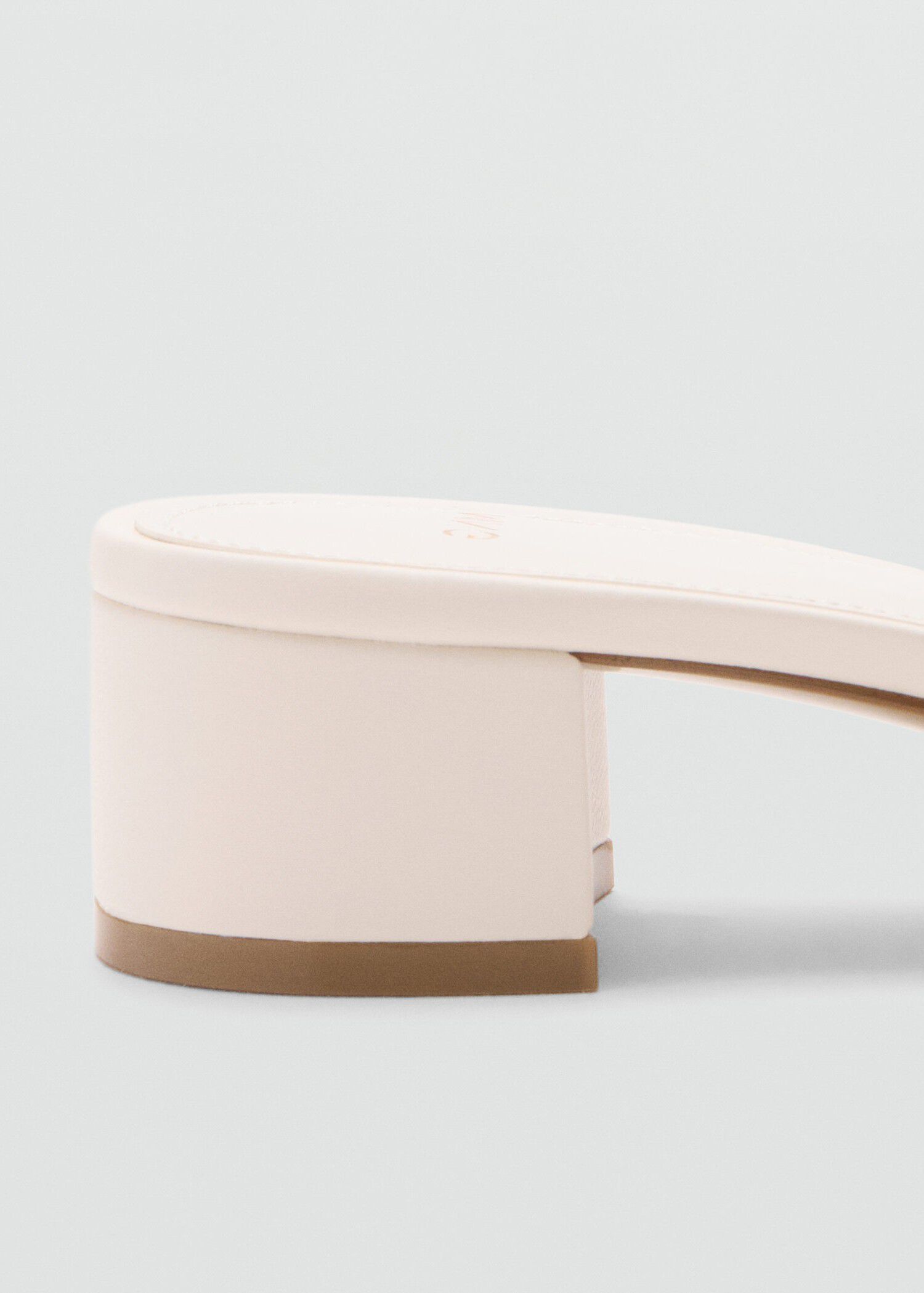 Block-heel sandals with strap