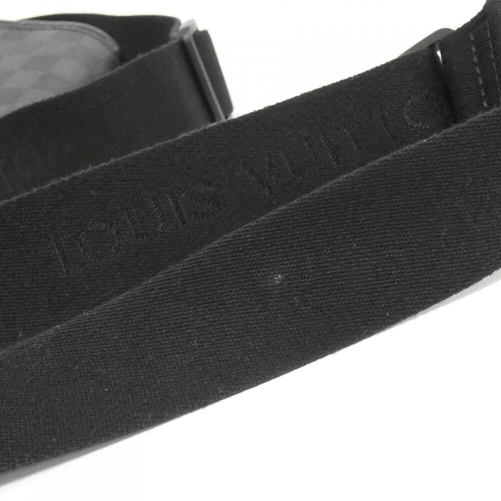 Louis Vuitton Messenger