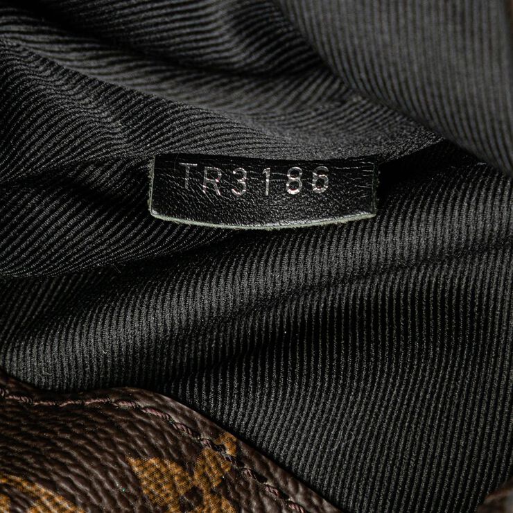 Louis Vuitton Messenger