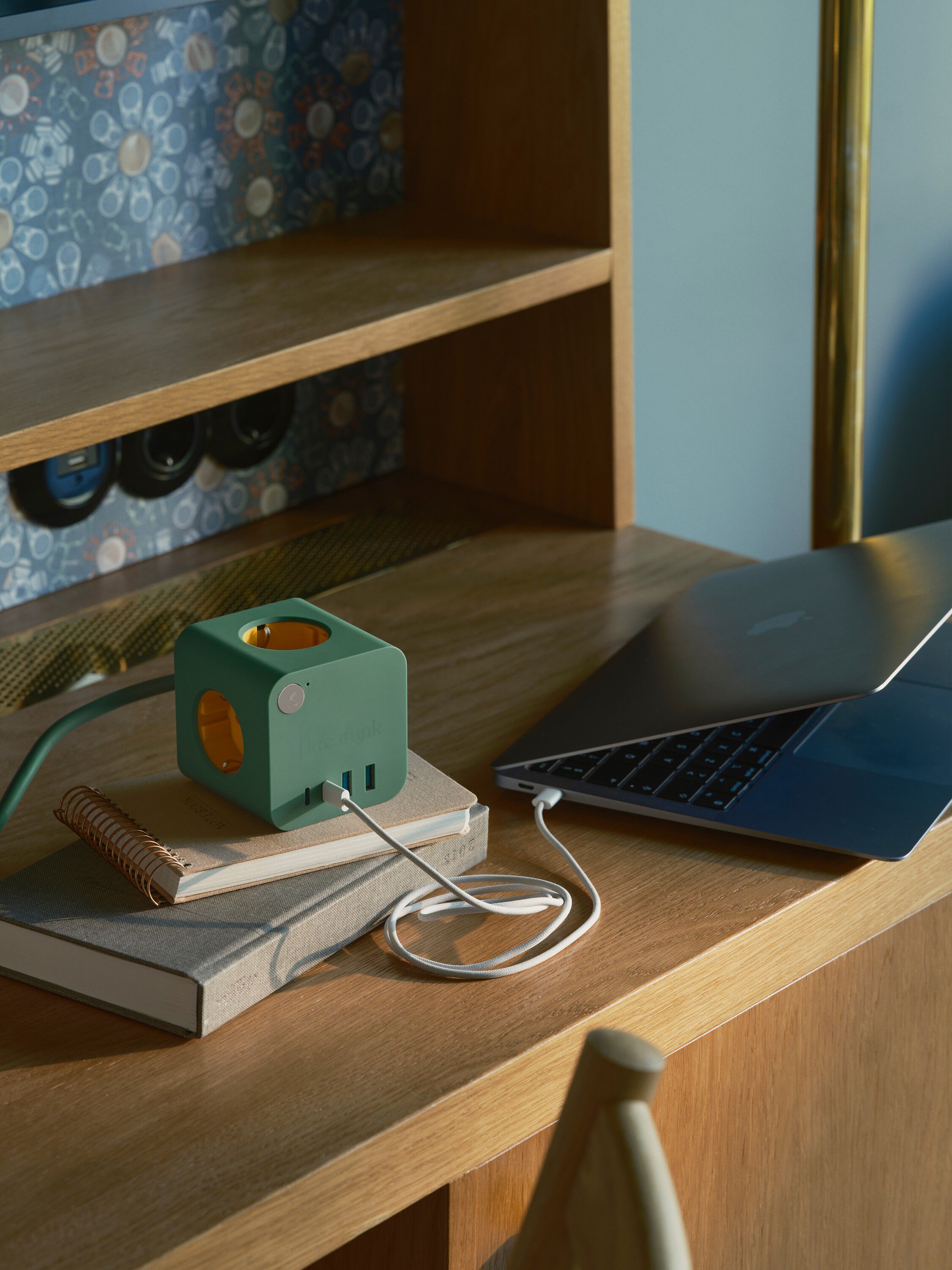 Ampie wired Kraftverk med flera uttag