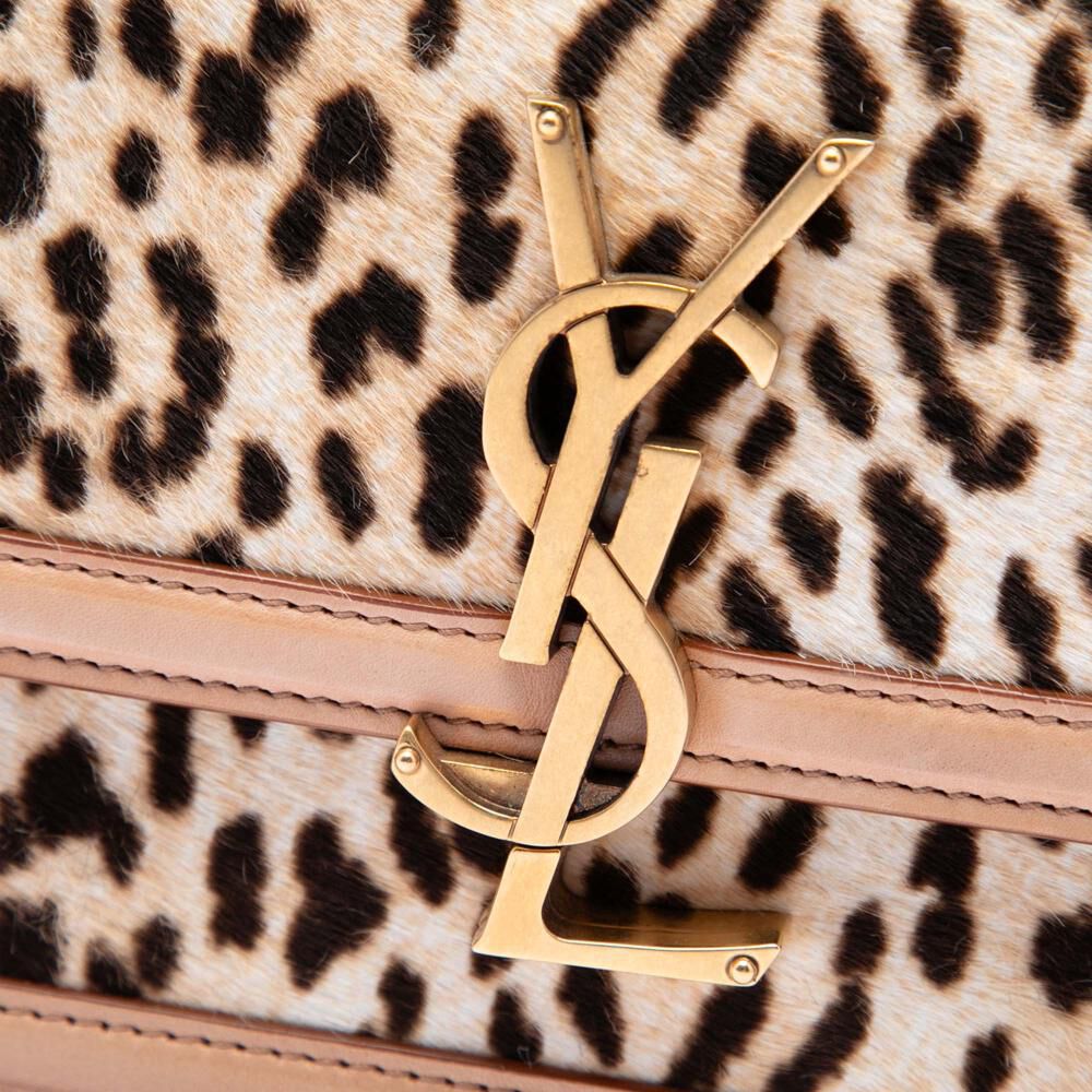 Yves Saint Laurent Shoulder Bag
