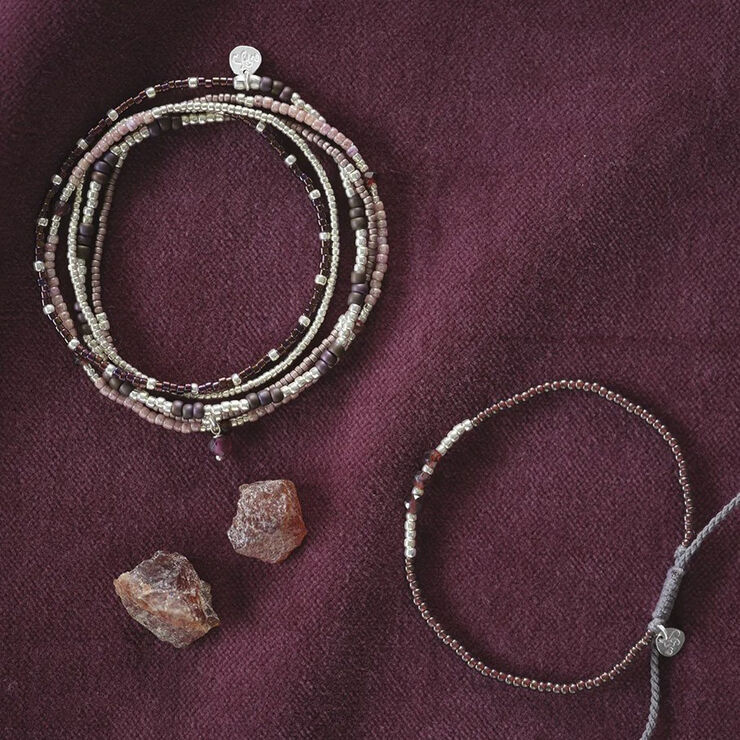 Decent Garnet Bracelet SC